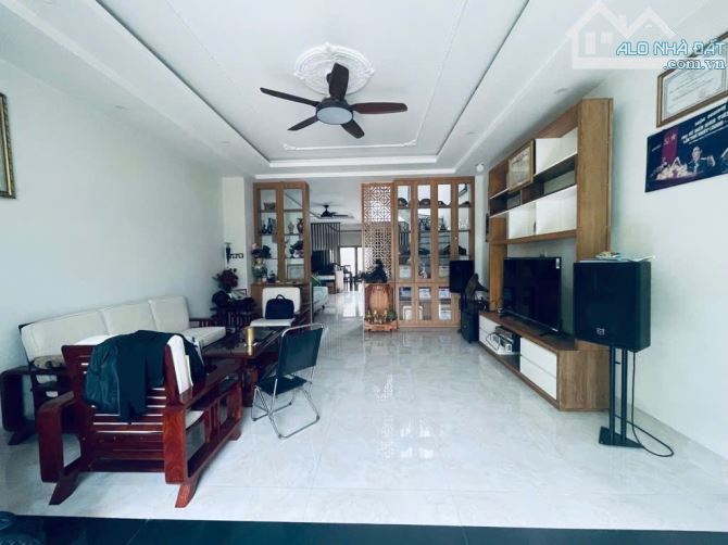 Bán Nhà 3 tầng đường VƯỜN LÀI, phường AN PHÚ ĐÔNG, Q12, dt 133m².Hẻm 6m,giá 10,3 tỷ - 4