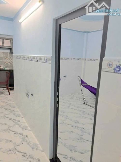 cần bán căn nhà 1 trệt 1 gác đúc còn mới 59m2 ở Tân Hiệp - Hóc Môn giá 725 triệu. - 4