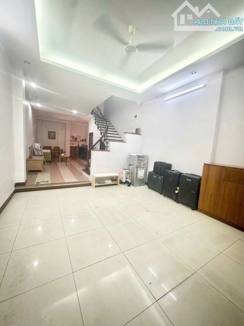 Bán Nhà Phân Lô Ô Tô Nguyễn Chí Thanh 65m 5 Tầng 17 tỷ - 4