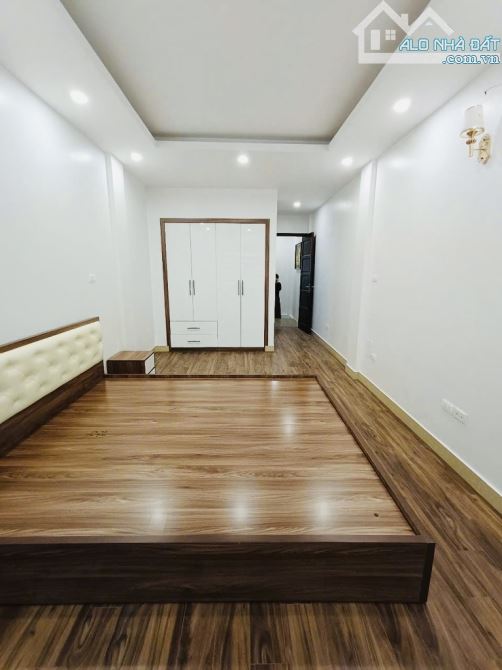 NHÀ ĐẸP - NGỌC THUỴ - Ô TÔ ĐỖ TẬN CỬA - 4