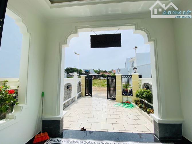 Nhà 2 Tầng Tân Cổ Điển Gần Làng Hành Hương - Kiệt Ô Tô 105 Minh Mạng - Cách Đường Chỉ 40M - 4