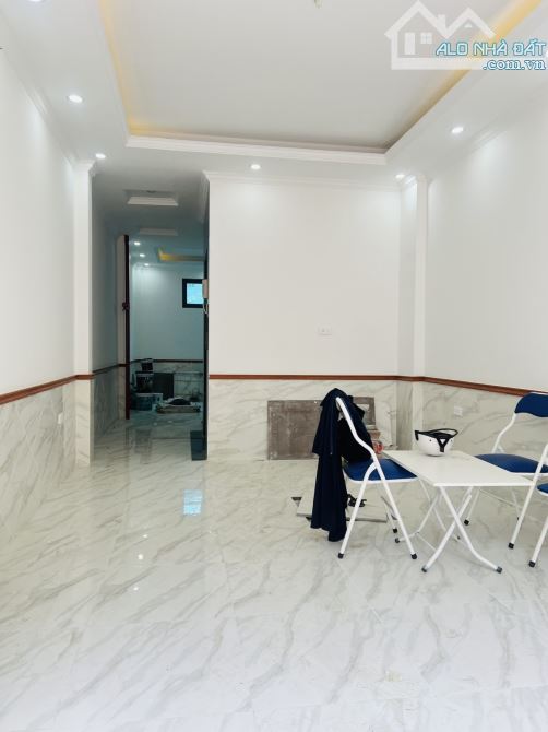 Bán căn hộ DV Lai Xá, 47m2, 7 tầng thang máy, giá 10.5 tỷ - 4