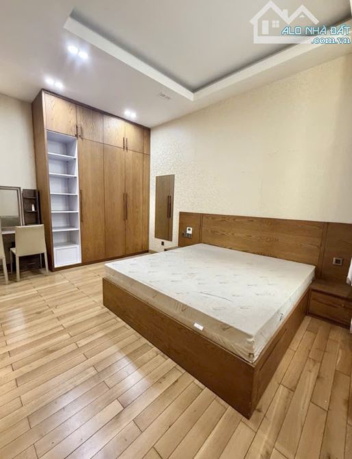 Q8 MẶT TIỀN ÂU DƯƠNG LÂN 4.1x22M 4 TẦNG TIỆN Ở KẾT HỢP KINH DOANH FULL NỘI THẤT - 4