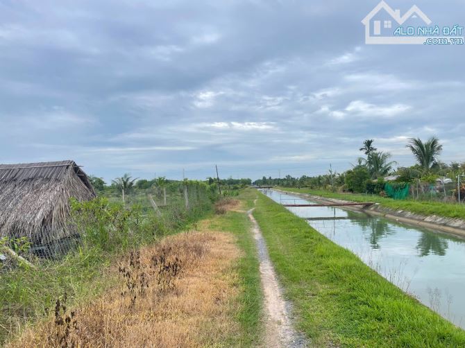 1000m2 View Kênh (400 đất ở) cực Đẹp chỉ 1,8tỷ - 4