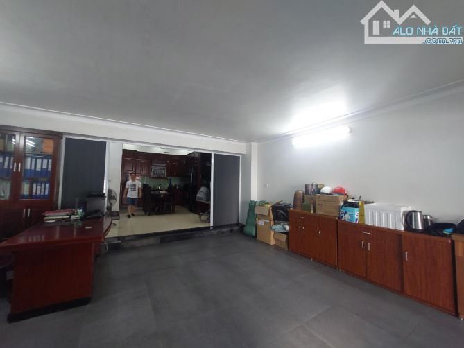Bán nhà Phân lô - Phố Lâm Hạ - LONG BIÊN - DT 81m 5t - 4