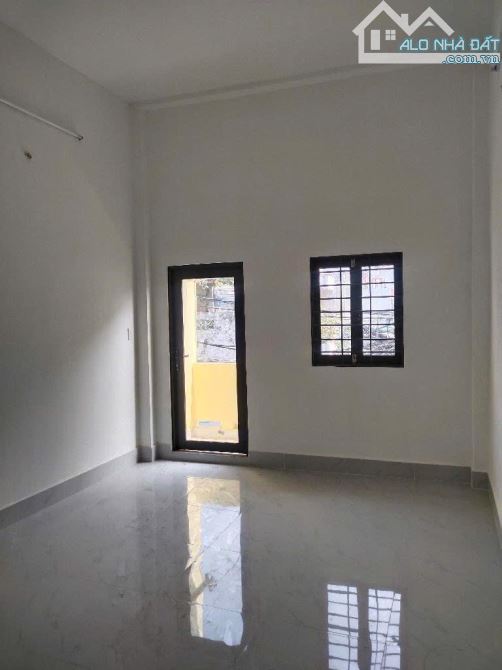 Nhà bán: đường Bình Tiên. Q 6. DTSD 37m2. 3 tầng. Giá 4,8 tỷ - 4