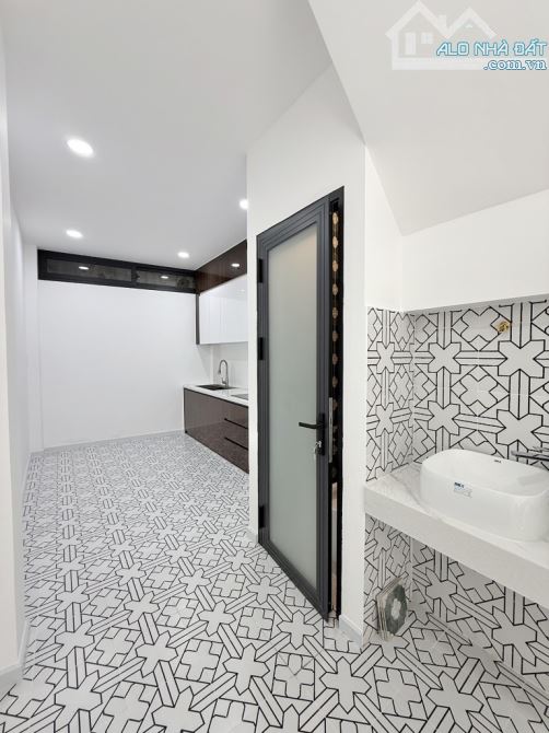 HẺM XE HƠI ĐẶNG VĂN NGỮ - NHÀ 3 TẦNG - KHU DÂN TRÍ SIÊU VIP - 7,x - 4