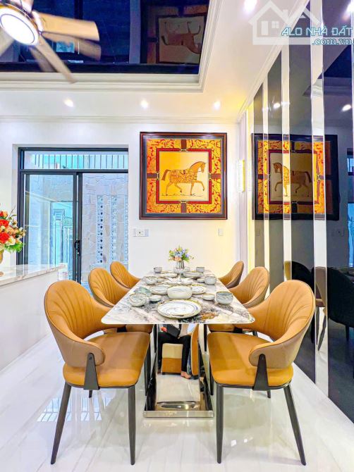 Nhà 2 lầu phong cách tân cổ điển sang trọng đường D1 KDC Hồng Loan, Cần thơ - 4