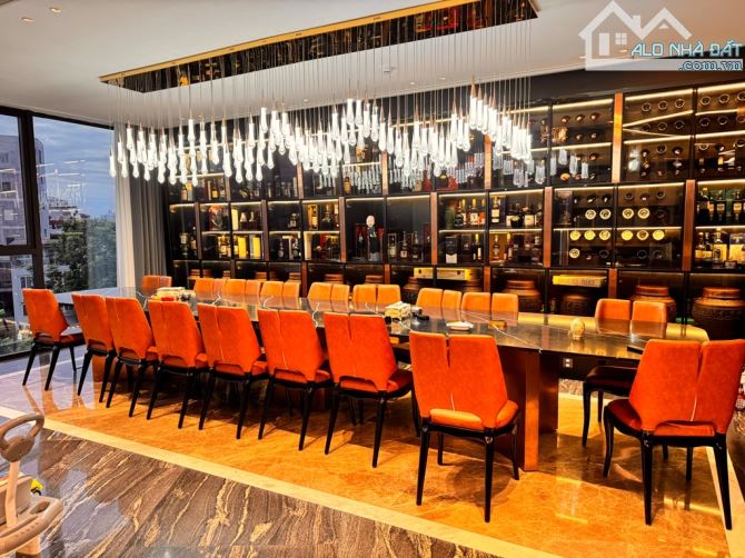 SIÊU HIẾM TUYỆT PHẨM LÔ GÓC 3 MẶT THOÁNG-MẶT PHỐ VIEW SÔNG210m² - 9 tầng – Mặt tiền 20m - 4