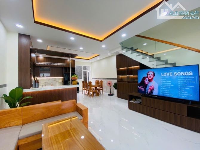 Gấp bán nhà Quận 9(cũ), 4 tầng, giá 14.5 tỷ, dt 145m2, gần MT Lê Văn Việt. - 5