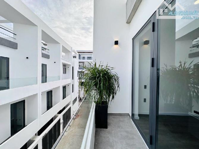 Nhà 3 tầng Lê Đức Thọ GV- 45M2 (4x11)- hẻm xe hơi- hẻm thông - chỉ 6.19 tỷ - 5
