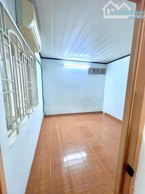 CHỦ GỞI BÁN NHÀ (DT: 160M2) SỔ RIÊNG THỔ CƯ 100% ĐƯỜNG OTO THUỘC KP1 TÂN PHONG. GIÁ 4,3 TỶ - 5