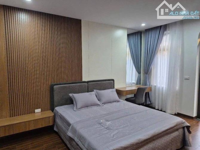 Siêu Phẩm Giá Tốt Phố Trạm 38m2 5T, MT5m Ô Tô Cạnh Nhà, Full Nội Thất Chỉ 7.x Tỷ - 5