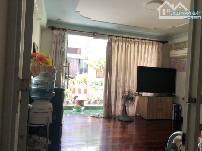 Nhà Hẻm xe hơi,Hoàng Hoa Thám,P,7,Bình Thạnh,Dt; 4,5mx13,5m2 Nh;5m6,Kc; 5 Tầng,Giá 10 Tỷ 4 - 5