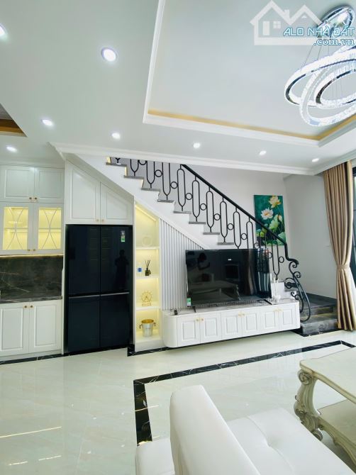 Nhà 2 Tầng Tân Cổ Điển Gần Làng Hành Hương - Kiệt Ô Tô 105 Minh Mạng - Cách Đường Chỉ 40M - 5