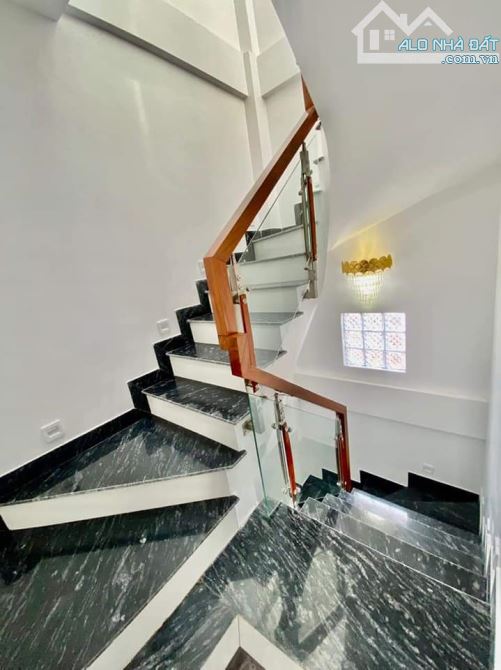 NHÀ SIÊU ĐẸP NGAY HỒ ĐỀN LỪ, GẦN 60M2, 7 TẦNG, THANG MÁY, MT 5M, Ô TÔ TRÁNH, NHỈNH 19 TỶ - 5