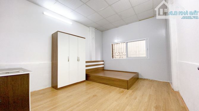 Cần bán nhà phố Đê la Thành 43m2 4 tầng mặt tiền 5 m 8,5 tỷ