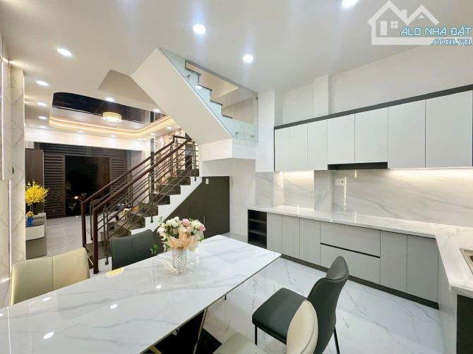 Bán nhà 2 lầu hẻm 6m đường Thới An 19 P.Thới An Q.12 - 6