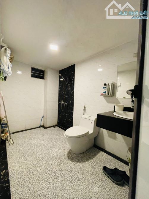 Mặt ngõ Xã Đàn, ngõ 3 gác thông thoáng, nông, gần ô tô, DT 45m2*5T, MT4,2m, 10,5 tỷ - 6