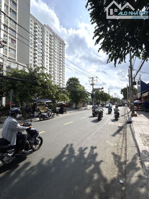 Bán nhà cấp 4 quận 6 - Hẽm xe tải - Tiện xây mới - Thích hợp đầu tư giữ tiền 6,2 tỷ - 6