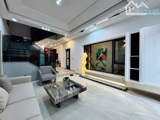 Nhà Phố Văn Cao Bên Chẵn Đẹp Long Lanh - 6