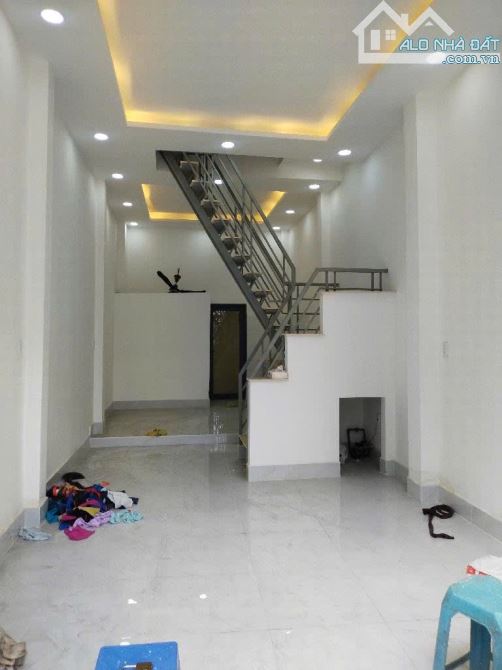 Nhà bán: đường Bình Tiên. Q 6. DTSD 37m2. 3 tầng. Giá 4,8 tỷ - 6