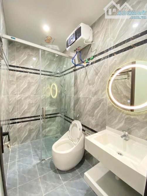 Nhà đẹp xây mới độc lập 40 m2 x 4T TĐC Sao Sáng - Tuyến 2 Ngô Gia Tự - 7
