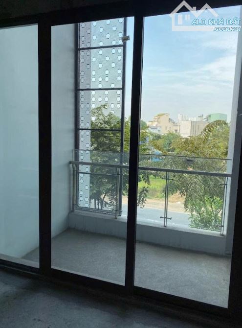 Bán buliding - Hầm 7 tầng - MT Đồng Văn Cống, TML - 131,4m2 - Căn rẻ nhất giá chỉ 35 tỷ - 7