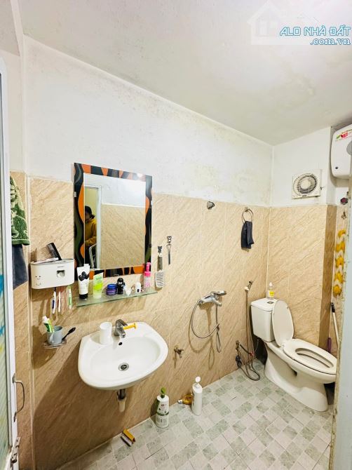 Bán nhà Trần Đại Nghĩa 20/22m2, 4T, mt 3m cách phố 10m, ngõ thông, sổ đẹp. Giá 6.65 tỷ