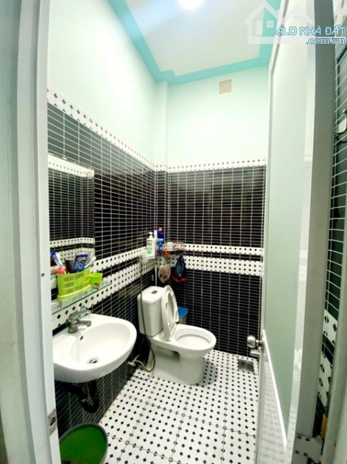HẺM 3 GÁC, BÔNG SAO, F3, Q8, 3 TẦNG ĐÚC, 81.0M2, 6.4 TỶ. - 7