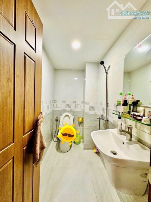 Căn thứ 2 thì không có căn thứ nhất là ĐÂY - 8