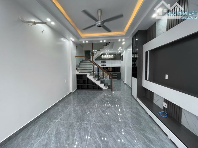 🌳Dãy Nhà 4 Tầng Mới Xây – Ngõ 152 Hồ Sen – Giá Từ 3.6 Tỷ