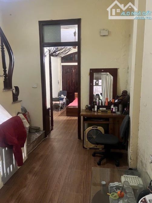 B.ÁN NH.À TT ĐỐNG ĐA - 30M RA Ô TÔ - BẠT NGÀN TIỆN ÍCH. Ngõ phố Hào Nam 33 m2, 5 tầng, 8.3