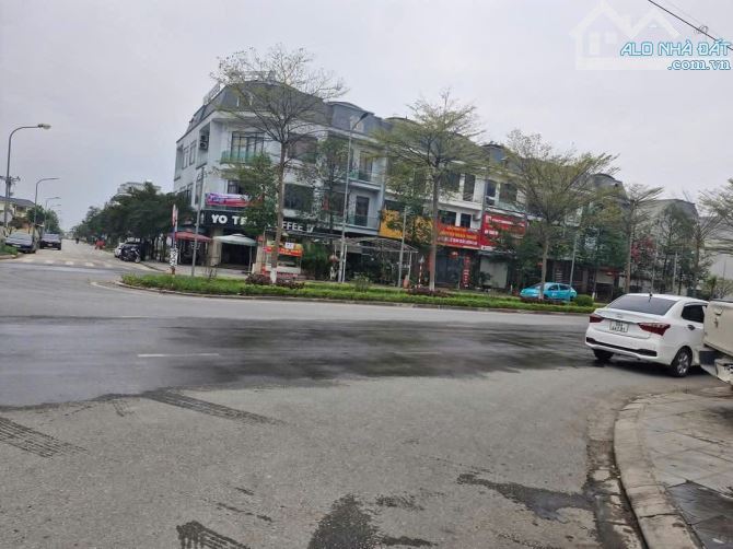 HÀNG VIP Bán nhà Góc 4 tầng đường Trương Định trung tâm - Phố mới - QV. BN 🍀