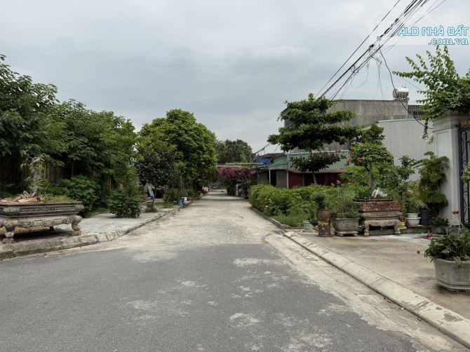 🍀🍀  Bán 100m2 đất khu phân lô An Trì, Hùng Vương- đường ô tô tránh nhau giá 3,x tỷ
