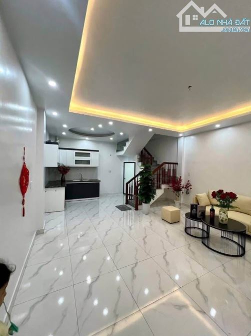 BÁN NHÀ MỸ ĐÌNH - Ô TÔ QUA NHÀ - CHỦ NGỦ TRONG NHÀ - 6 TỶ
