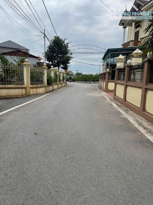 Cần bán hàng đẹp như Pha Lê tại Phi liệt 127m