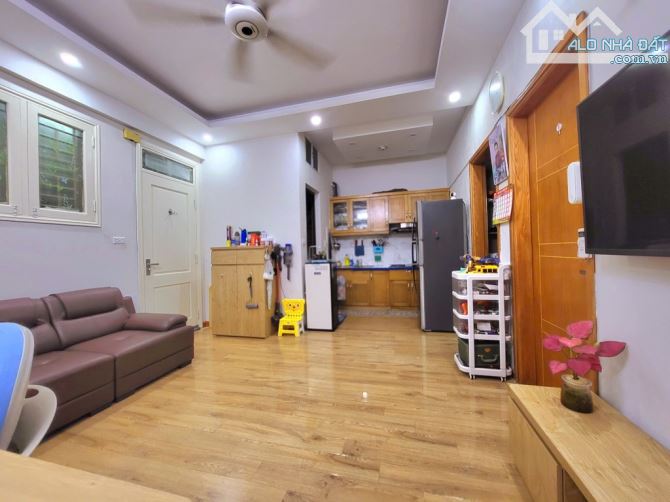 💥Bán Căn Chung Cư Tọa Lạc Trên Đường Nguyễn Chánh, DT 46m2, 2 PN, Giá 4.1 Tỷ. SĐCC