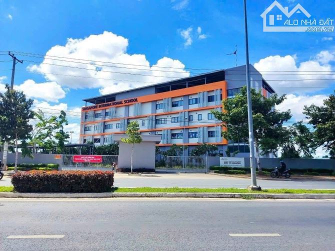 BÁN NỀN ĐƯỜNG VƯỜN MẬN ĐỐI DIỆN BV NHI ĐỒNG - ĐẠI HỌC FPT CẦN THƠ