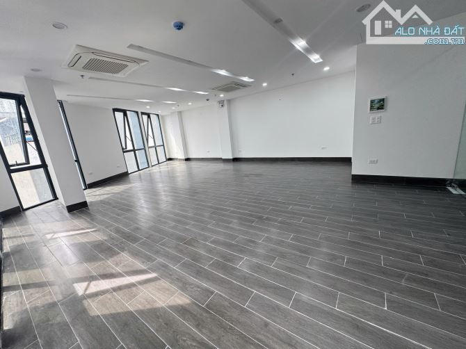 Cho thuê văn phòng tại Kim Giang - Linh Đàm S56m2 giá từ 11tr