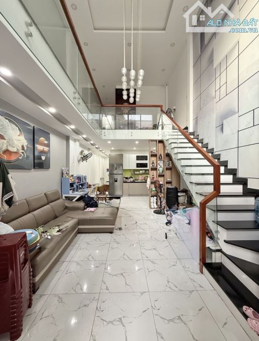 BÁN NHÀ MỚI LÊ TRỌNG TẤN, 65M2, HXH, FULL NỘI THẤT 5.3 TỶ