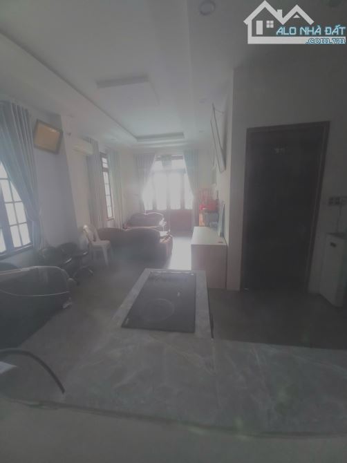 TOÀ 3 TẦNG MT LÝ THƯỜNG KIỆT - DT 92 M2 - HƠN 22 TỶ