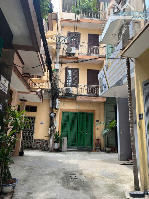 Nhà đẹp Yên Hoà, ô tô đỗ cửa, mới kong, ở luôn, nội thất xịn, 38m2, mt 4m, 10.x tỷ