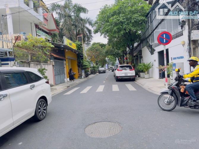 Bán nhà HXH Nguyễn Trọng Tuyển,P.10 Phú Nhuận, DT: 4 x18m, 5 Tầng, giá: 14.5  tỷ Tl