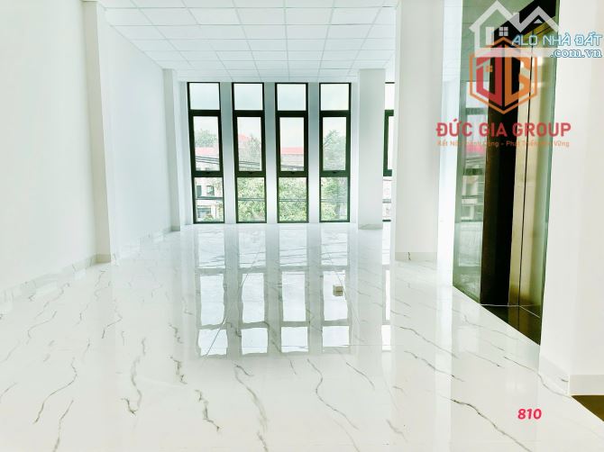 Bán nhà 4 tầng, 500m2 sàn, mặt tiền đồng khởi, ngang 6m4 x 56m giá 30 tỷ thương lượng!