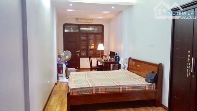 Bán gấp nhà phố PHẠM NGỌC THẠCH, 57mx5t, ô tô tránh, ngõ ô tô tránh, gara, KD , chỉ 16X TỶ