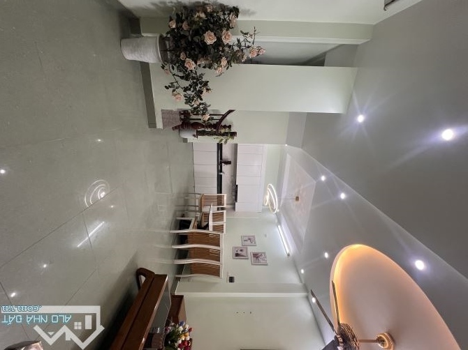 BÁN NHÀ DÂN XÂY CHẮC CHẮN - PHỐ LỤA, VẠN PHÚC - NHÀ CÒN NHƯ MỚI - CÁCH 1 NHÀ RA ĐƯỜNG Ô TÔ
