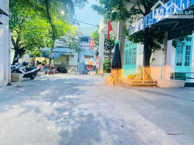 Bán nhà cấp 4 kiên cố đường kiệt Trưng Nữ Vương dễ đi giá rẻ