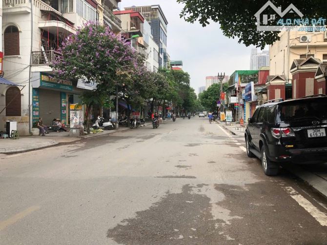 SIÊU PHẨM BÀ TRIỆU-HÀ ĐÔNG,Ô TÔ ĐỖ CỬA VÀO NHÀ,GẦN PHỐ ,DT35M,GIÁ NHỈNH 7 TỶ