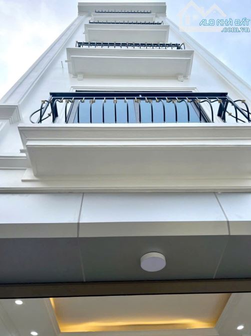 Bán nhà trung tâm Tứ Hiệp Thanh Trì 53m2 x 5 tầng giá 7,x tỷ sổ đỏ chính chủ đẹp như hình